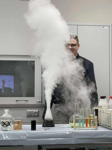 566572625 1348905183520460 8783232984963992744 n