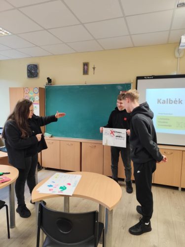 307f32f6-9880-47a8-ab4a-3f7c846f3c7c