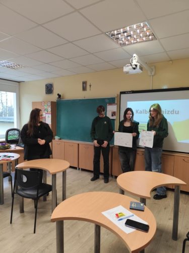 6a196811-b8b7-40d1-bb23-8988c7c83087