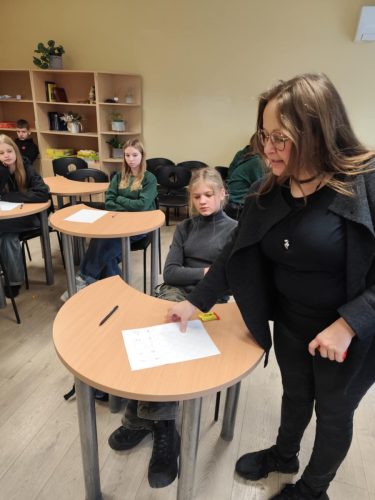 a92163ed-0dd8-4de8-8627-9d885bdc9035