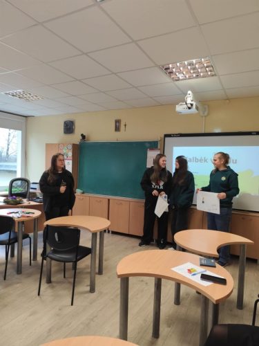 cbbf8563-bf53-4324-a8fc-16d9936916b9