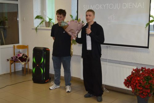 Sveikinimai-nuo-II-klases