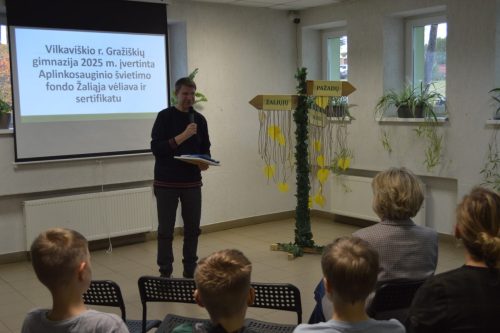 Renaldas-Rimavicius-ir-Zaliuju-pazadu-medis